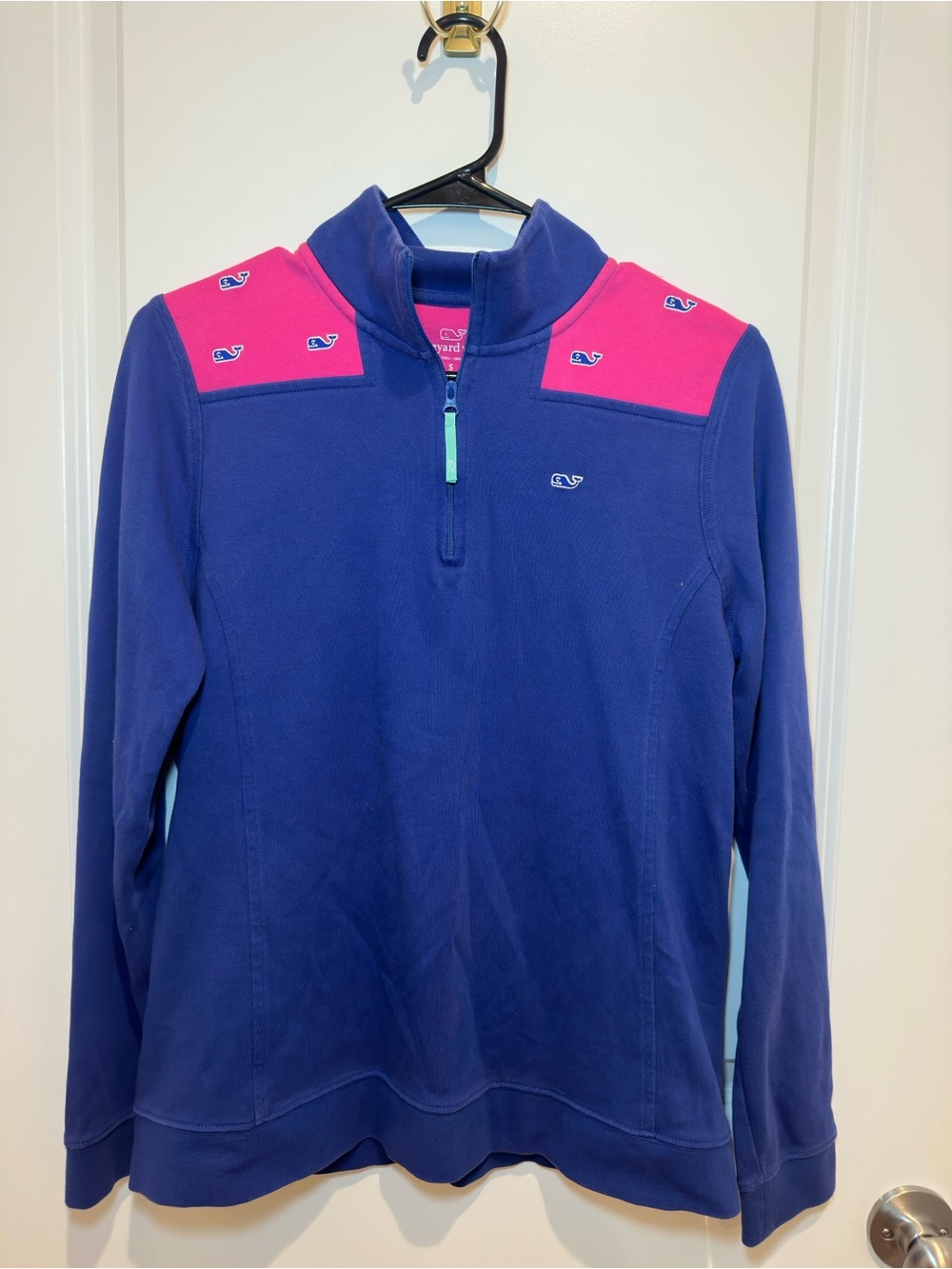 Vineyard Vines pullover - Picture 1 of 3